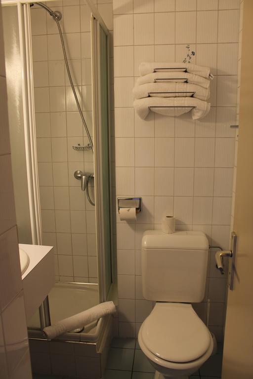 Cit'Hotel Le National Cluses Værelse billede